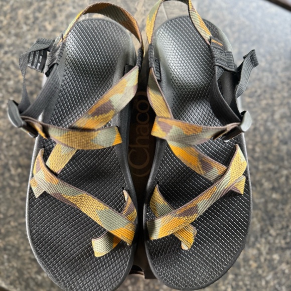 Sandals_&_Flip_Flops